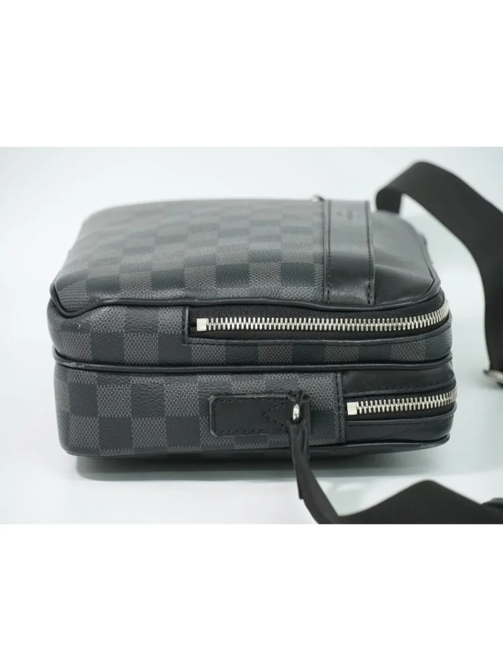 Louis Vuitton this authentic